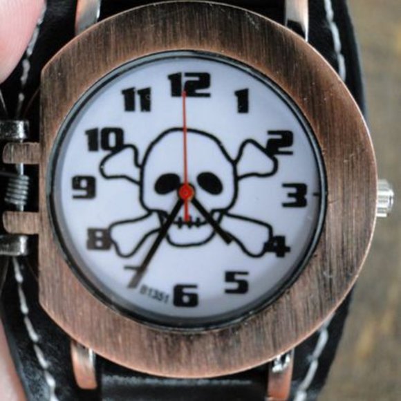Montre À Couvercle 3D Tête De Mort Skull & Chaine - Picture 3 of 3